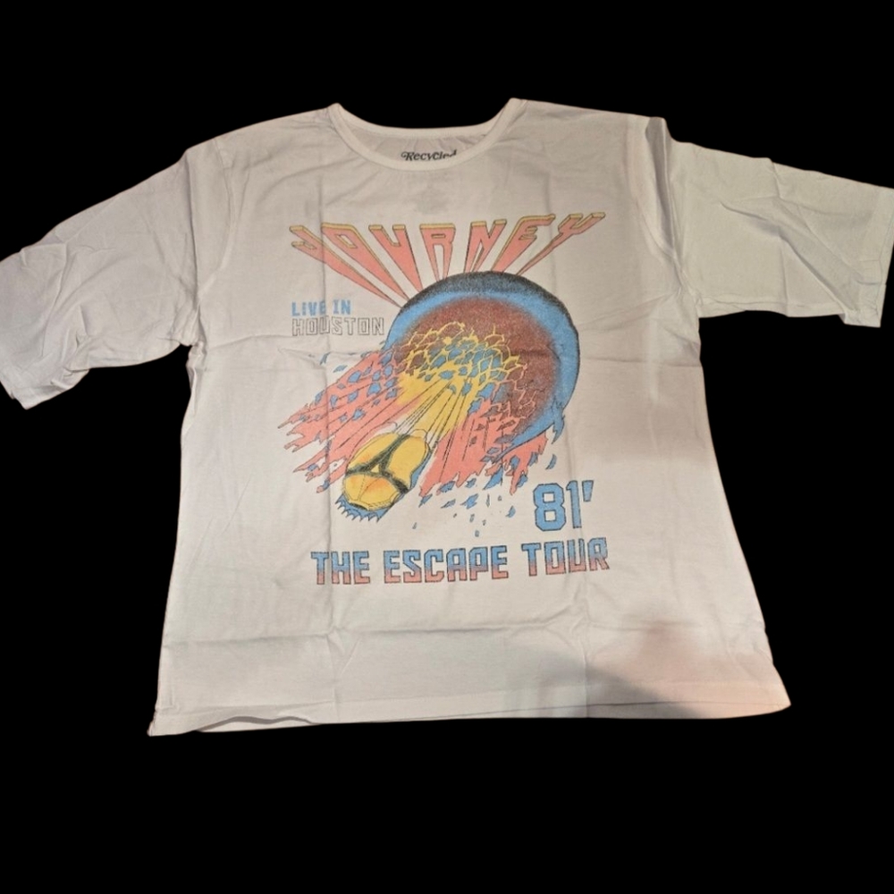 NWOT Recycled Karma Tee M Journey 81' The Escape Tour T Shirt Band Relaxed Fit